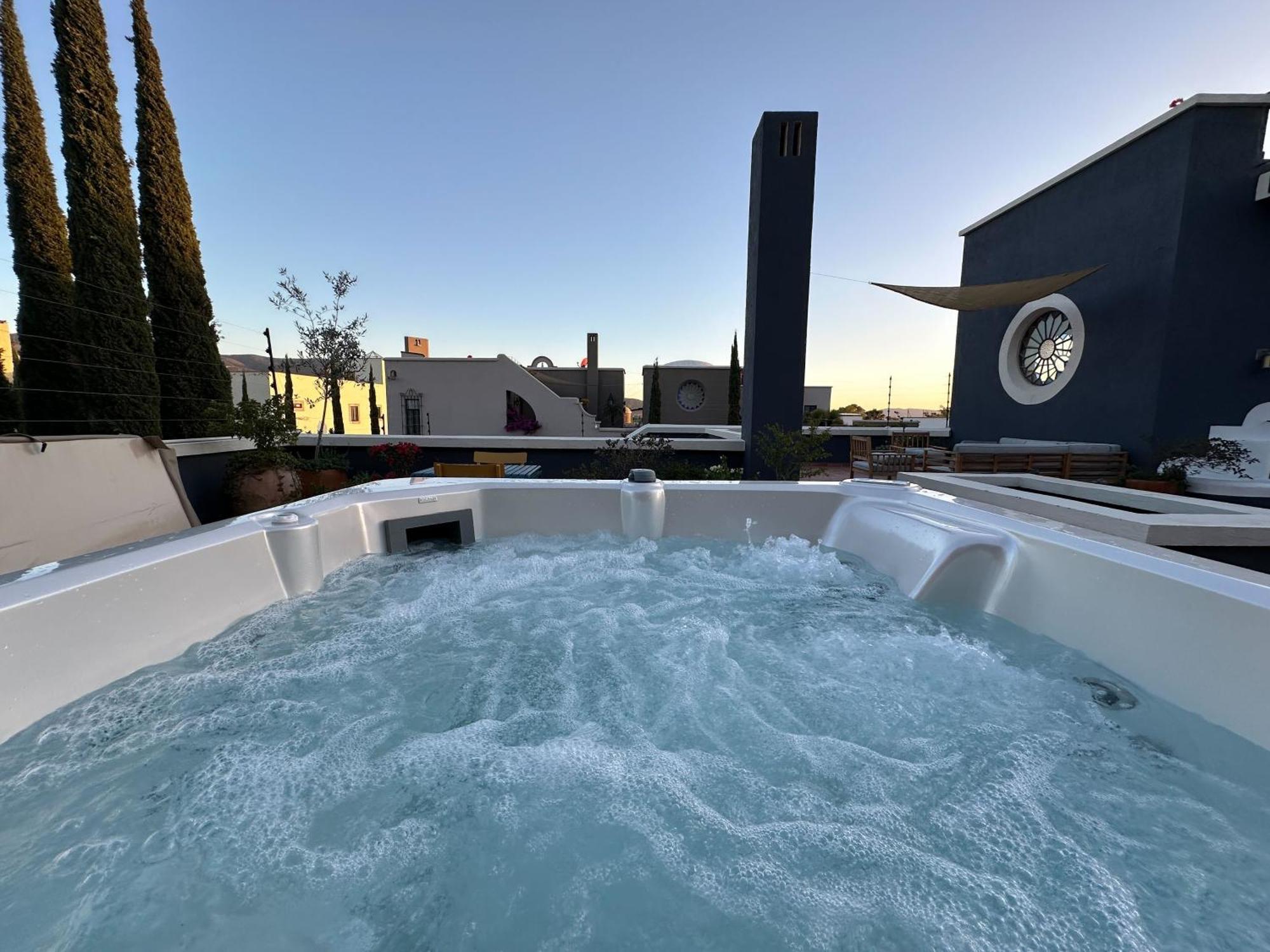 Rooftop Jacuzzi! Country-Style 4 Bedroom Cottage San Miguel de Allende Eksteriør billede